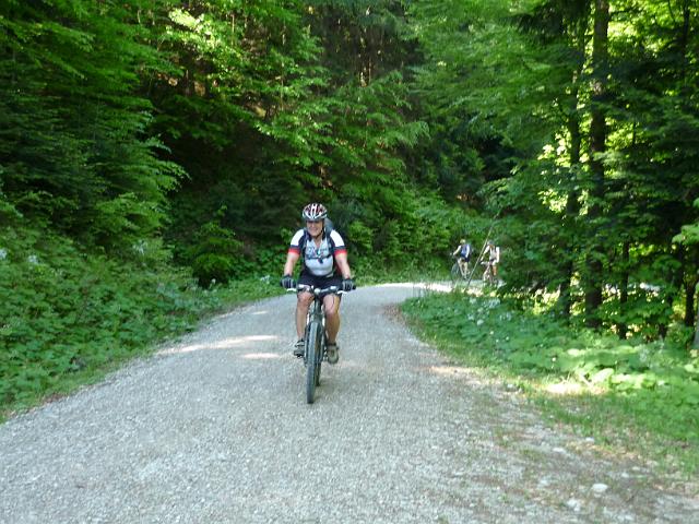 TAV0905_00043.jpg